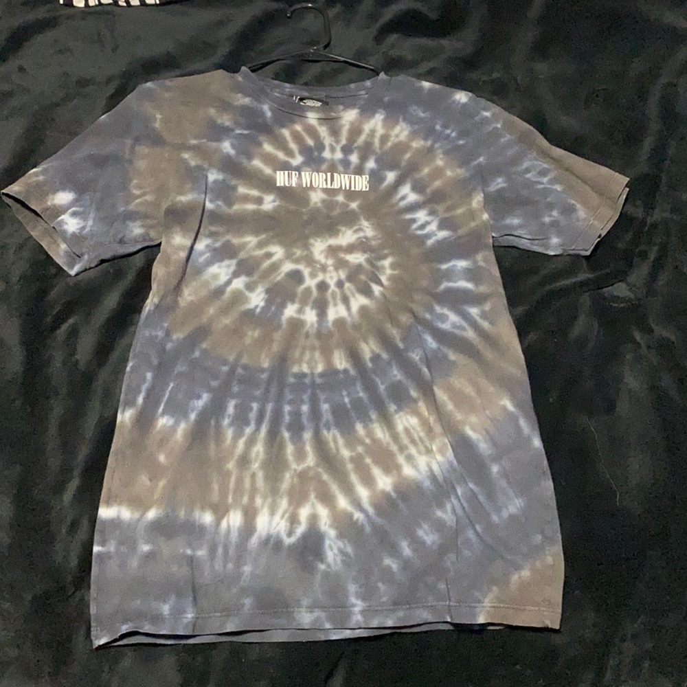 HuF Woldwide tee